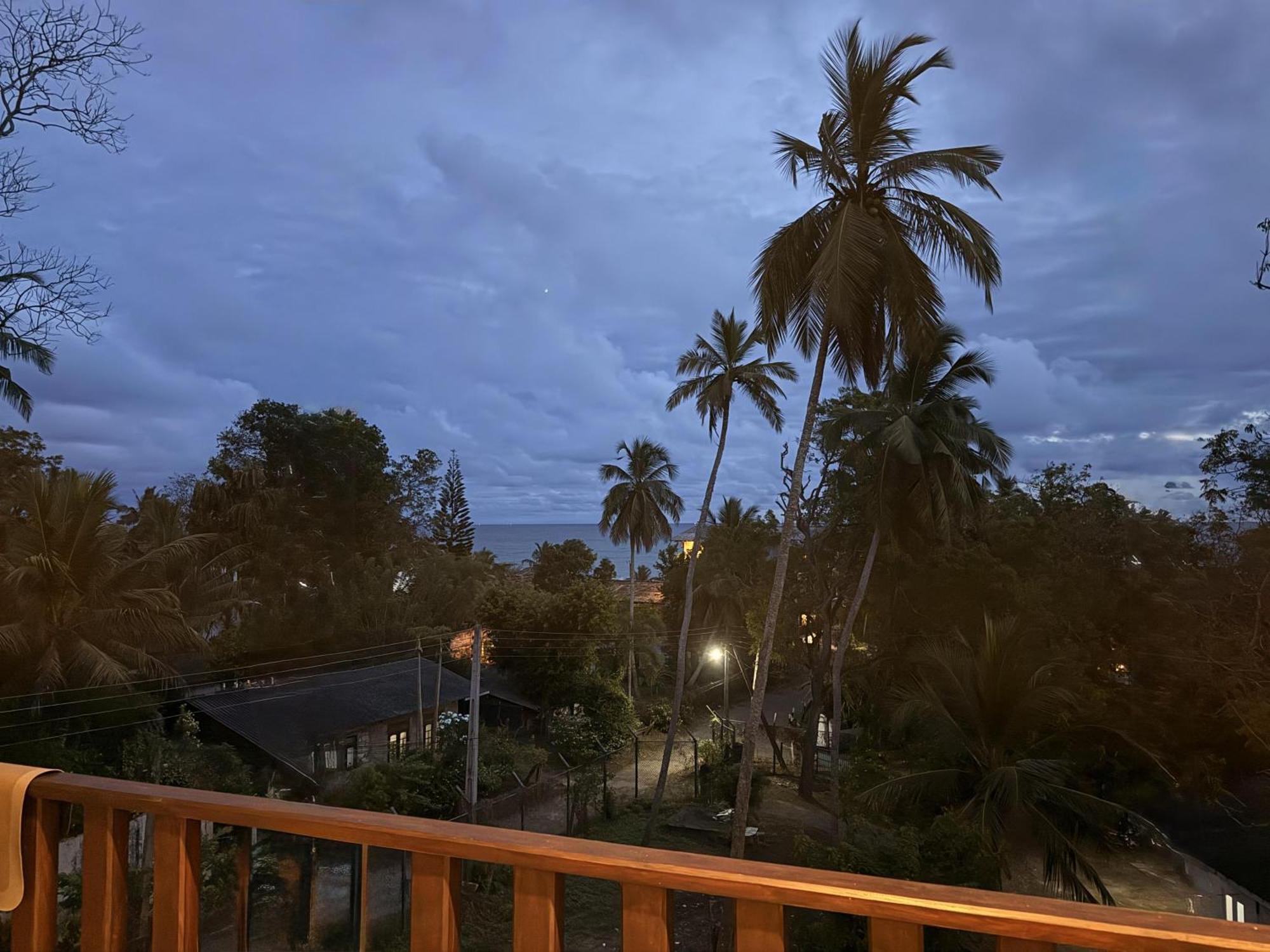 Sea Bay Inn Tangalle Exterior photo